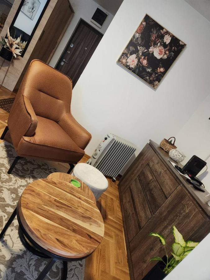 Apartman Tim Lux 1 Vrnjačka Banja Екстериор снимка